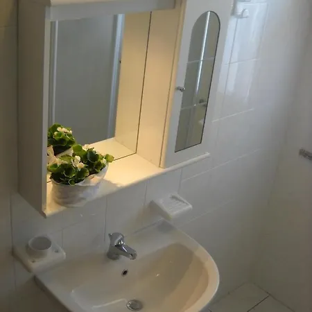 レジデンス マリエル 2*