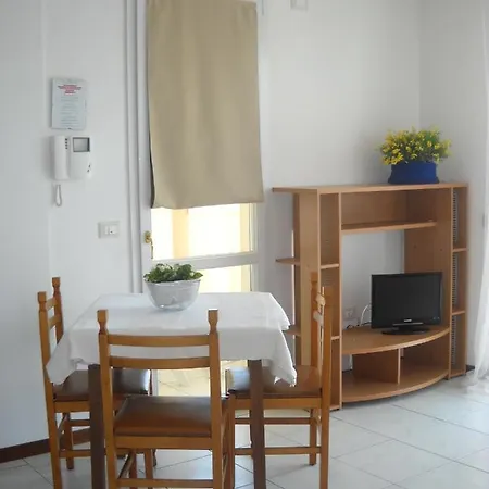 レジデンス マリエル