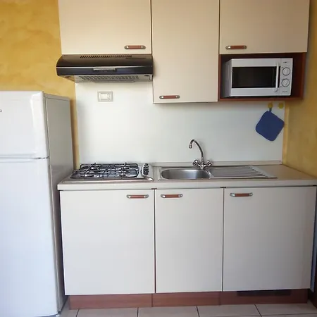 Maryel Aparthotel 2*