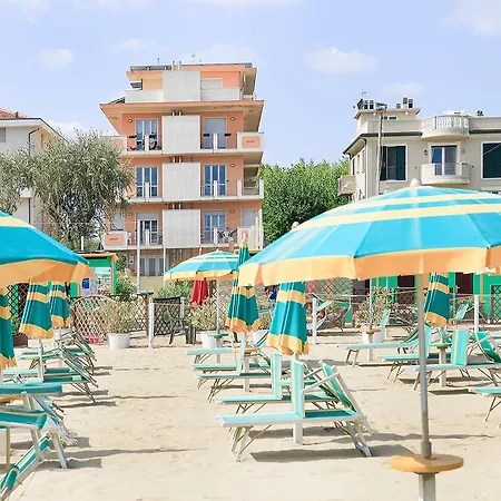 Maryel Aparthotel 2*