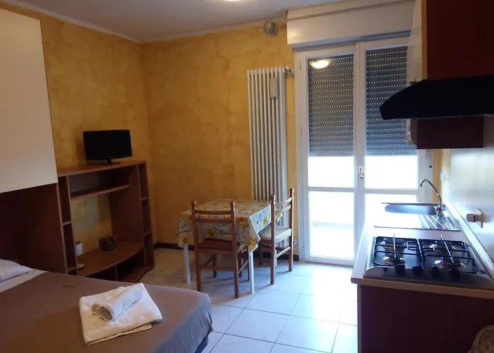 Maryel Apartahotel 2*