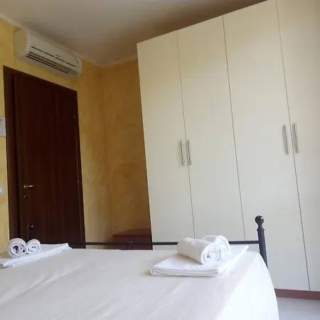 Maryel Apartahotel